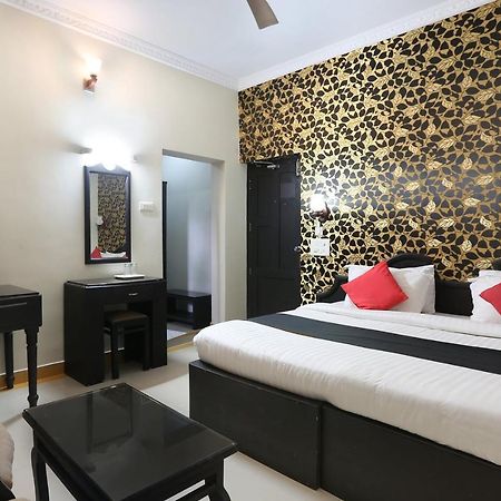 Capital O 46475 Gd International Redfort Hotel Nilambur Exterior photo