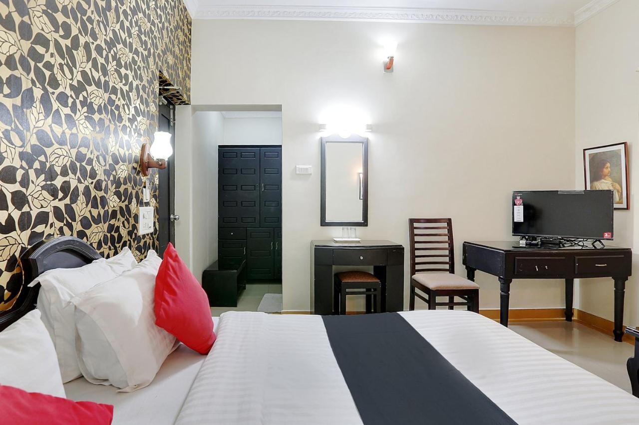 Capital O 46475 Gd International Redfort Hotel Nilambur Exterior photo